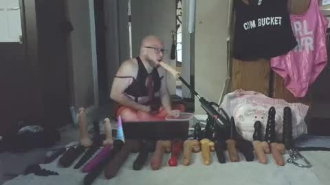 Snapshot of jghosty69 chatting on 11/09/25, 02:04 Nasty Cumslut online show from 11/09/25, 02:04