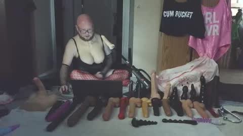 Snapshot of jghosty69 chatting on 11/18/25, 06:01 Nasty Cumslut online show from 11/18/25, 06:01