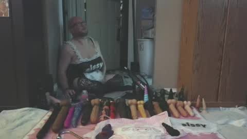 Snapshot of jghosty69 chatting on 07/05/26, 06:04 Nasty Cumslut online show from 07/05/26, 06:04