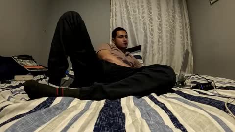 Snapshot of jhacks28 chatting on 12/16/25, 02:38 jhacks28 online show from 12/16/25, 02:38