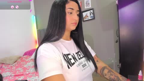 jhackelin  My independent account online show from 02/09/25, 02:49