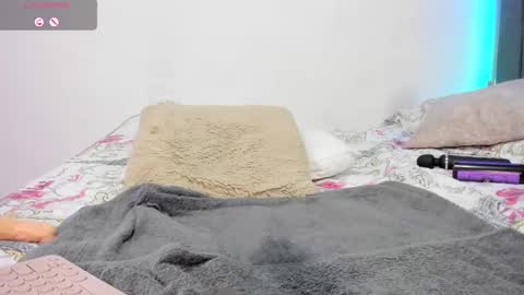 jhackelin  My independent account online show from 03/08/25, 03:17