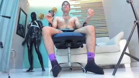 Jharol  online show from 12/18/25, 02:01