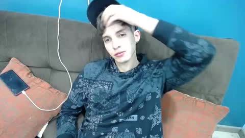 Snapshot of jheampiero chatting on 11/19/25, 01:00 Jheampiero online show from 11/19/25, 01:00