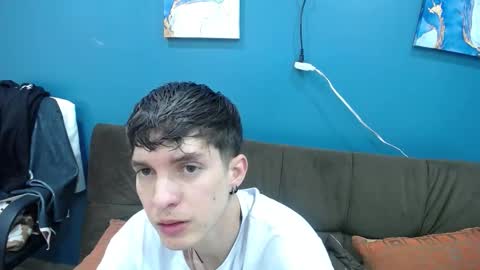 Snapshot of jheampiero chatting on 11/24/25, 12:38 Jheampiero online show from 11/24/25, 12:38
