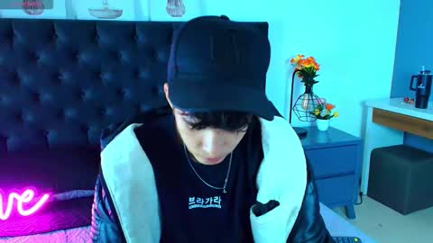 Snapshot of jheampiero chatting on 03/21/26, 10:35 Jheampiero online show from 03/21/26, 10:35