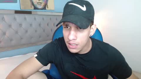 Snapshot of jheidertwink chatting on 12/12/24, 03:32 Jheider R. online show from 12/12/24, 03:32