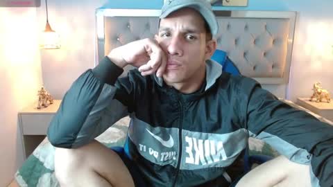 Snapshot of jheidertwink chatting on 12/27/24, 10:34 Jheider R. online show from 12/27/24, 10:34