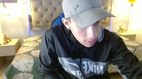 Snapshot of jheidertwink chatting on 12/31/24, 03:34 Jheider R. online show from 12/31/24, 03:34