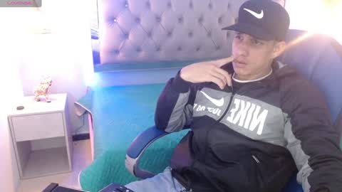 Snapshot of jheidertwink chatting on 01/06/25, 03:31 Jheider R. online show from 01/06/25, 03:31