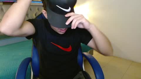 Snapshot of jheidertwink chatting on 01/09/25, 03:58 Jheider R. online show from 01/09/25, 03:58