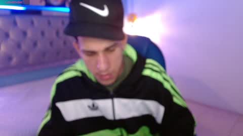 Snapshot of jheidertwink chatting on 01/12/25, 03:39 Jheider R. online show from 01/12/25, 03:39