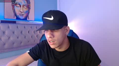 Snapshot of jheidertwink chatting on 01/22/25, 03:52 Jheider R. online show from 01/22/25, 03:52