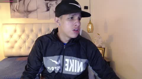 Snapshot of jheidertwink chatting on 01/29/25, 04:05 Jheider R. online show from 01/29/25, 04:05