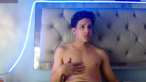 Snapshot of jheidertwink chatting on 02/09/25, 06:33 Jheider R. online show from 02/09/25, 06:33