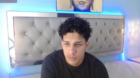 Snapshot of jheidertwink chatting on 02/17/25, 03:47 Jheider R. online show from 02/17/25, 03:47