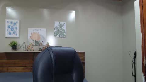 Snapshot of jheidertwink chatting on 09/13/25, 12:38 Jheider R. online show from 09/13/25, 12:38