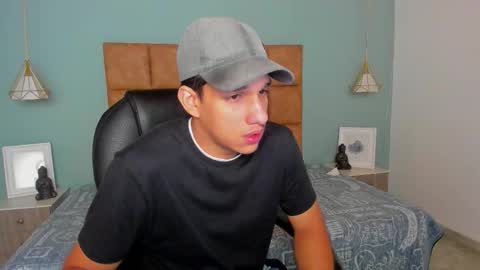 Snapshot of jheidertwink chatting on 09/22/25, 12:29 Jheider R. online show from 09/22/25, 12:29