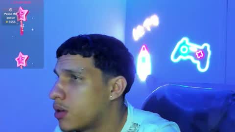 Snapshot of jheidertwink chatting on 12/14/25, 03:12 Jheider R. online show from 12/14/25, 03:12