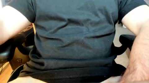 Snapshot of jhernandez13 chatting on 12/19/25, 12:06 jhernandez13 online show from 12/19/25, 12:06