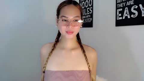 Snapshot of jhessi_kissie chatting on 02/26/26, 02:27 Tattiana online show from 02/26/26, 02:27