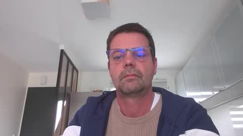 Snapshot of jhmec44000 chatting on 04/01/26, 02:58 jhmec44000 online show from 04/01/26, 02:58
