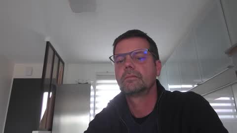 Snapshot of jhmec44000 chatting on 04/29/26, 02:32 jhmec44000 online show from 04/29/26, 02:32