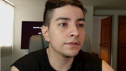 Snapshot of jhoan_saenz chatting on 10/09/25, 04:49 Jhoan Saenz online show from 10/09/25, 04:49