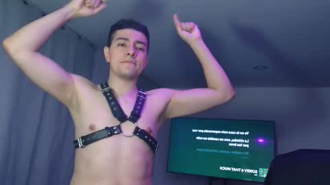 Snapshot of jhoan_saenz chatting on 10/11/25, 11:47 Jhoan Saenz online show from 10/11/25, 11:47