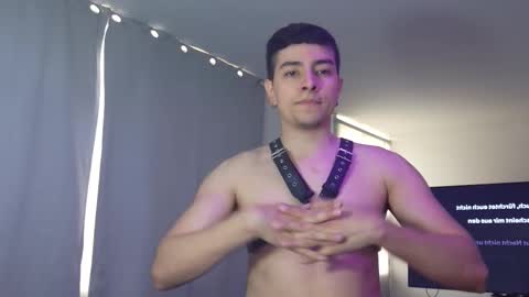 Snapshot of jhoan_saenz chatting on 10/13/25, 06:19 Jhoan Saenz online show from 10/13/25, 06:19