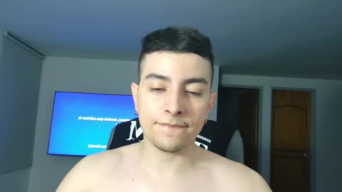 Snapshot of jhoan_saenz chatting on 10/21/25, 05:08 Jhoan Saenz online show from 10/21/25, 05:08