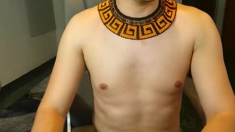 Snapshot of jhoan_saenz chatting on 10/27/25, 01:20 Jhoan Saenz online show from 10/27/25, 01:20