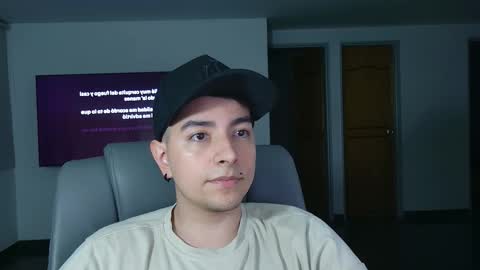 Snapshot of jhoan_saenz chatting on 11/02/25, 12:13 Jhoan Saenz online show from 11/02/25, 12:13