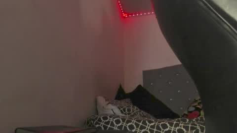 jhoanatrans22 online show from 10/01/25, 02:23