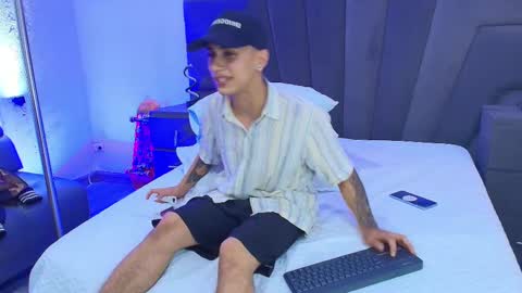 jhoanleandro online show from 02/13/25, 03:50