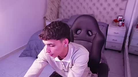 jhoanleandro online show from 04/14/26, 05:57