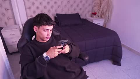 jhoanleandro online show from 04/19/26, 05:40