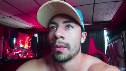 Jhojan Strong  online show from 02/15/25, 08:43