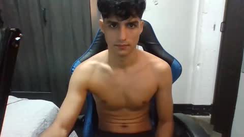 Snapshot of jhon_2000s chatting on 12/07/24, 01:51 jhon online show from 12/07/24, 01:51