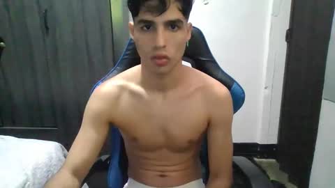 Snapshot of jhon_2000s chatting on 12/08/24, 07:37 jhon online show from 12/08/24, 07:37