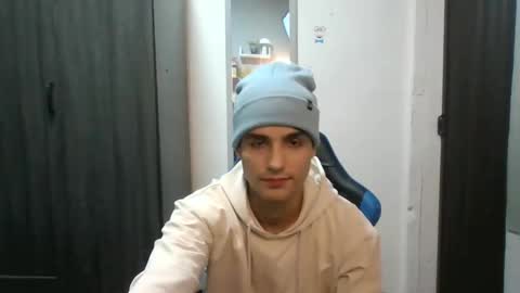 Snapshot of jhon_2000s chatting on 02/09/25, 01:55 jhon online show from 02/09/25, 01:55