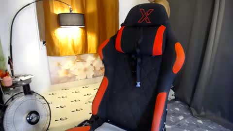 Snapshot of jhon_cummer chatting on 06/19/26, 06:34 jhon_cummer online show from 06/19/26, 06:34