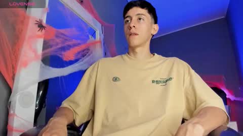 Jhon online show from 10/28/25, 01:14