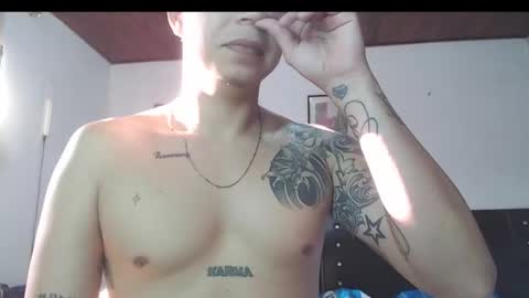 jhon tommy online show from 12/13/24, 01:01