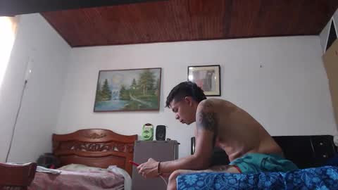 jhon tommy online show from 02/24/25, 03:42