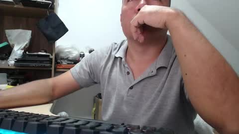 jhonatan_morales_s online show from 11/11/25, 01:11