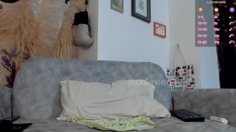 Snapshot of jhonleving chatting on 03/10/26, 06:46 Jack online show from 03/10/26, 06:46