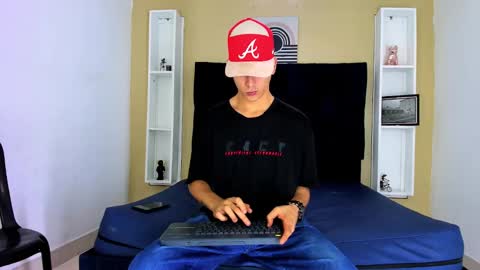 Jhon online show from 12/02/24, 02:09