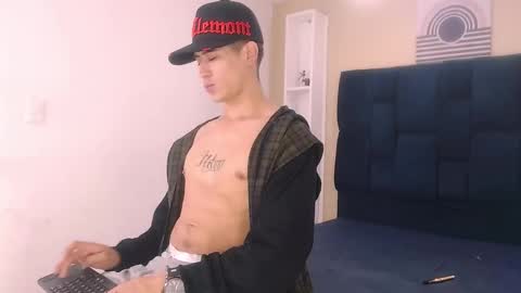 Jhon online show from 12/23/24, 02:35