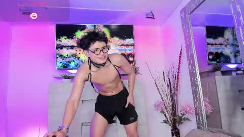 Snapshot of jhonny_blake_ chatting on 06/11/26, 08:07 JHONNATHAN online show from 06/11/26, 08:07